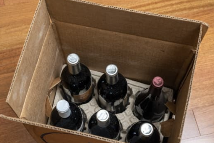 A Picture of Wine In A Box